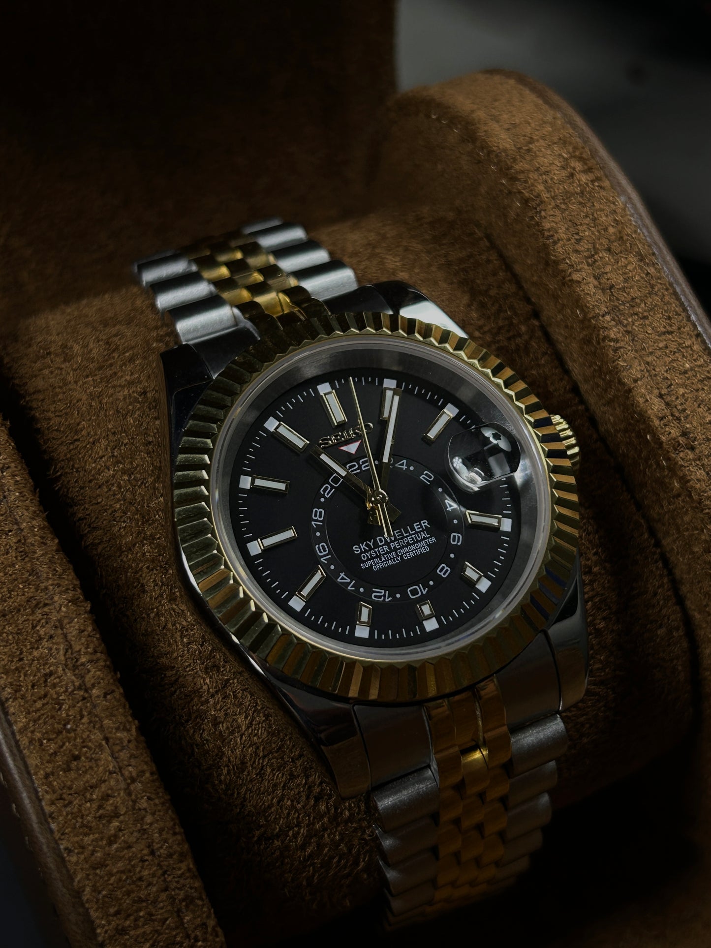 IHMdweller™ Black Dial