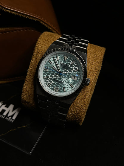 IHMLand-Dweller™ Ice Blue Honey Comb Dial